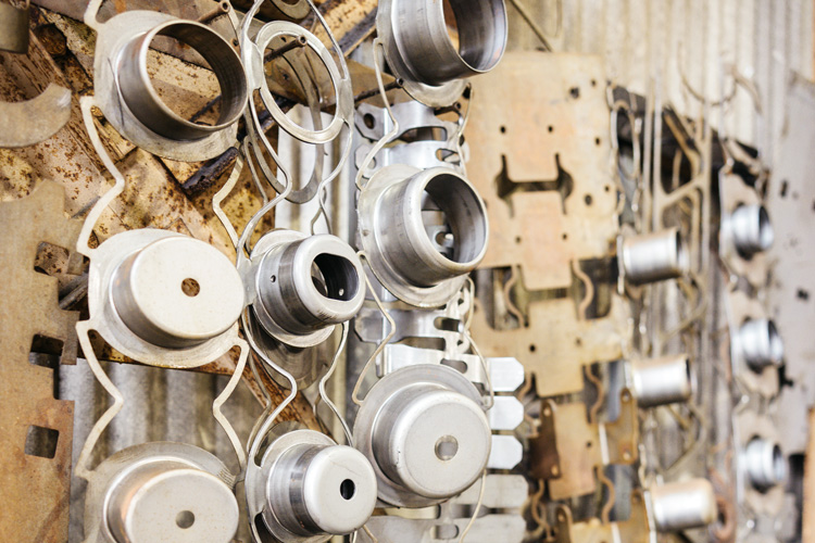 創意工夫で新たな製品を作り出す